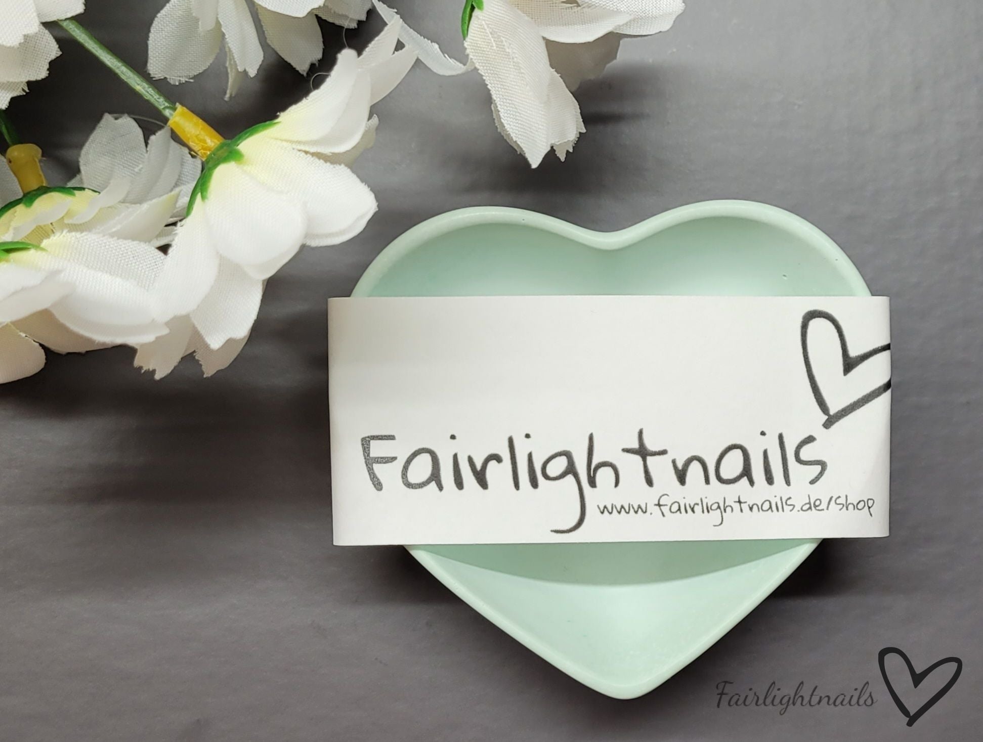 Green Blush Fairlightnails